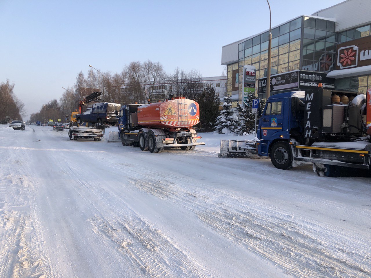 В Набережных Челнах проводится очистка дорог от снега | 17.01.2021 | Набережные  Челны - БезФормата