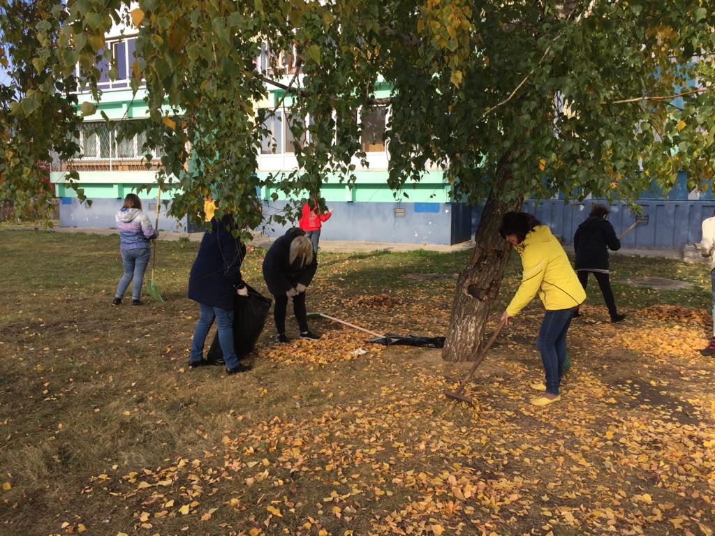 В Набережных Челнах продолжается месячник по очистке города / Набережные  Челны