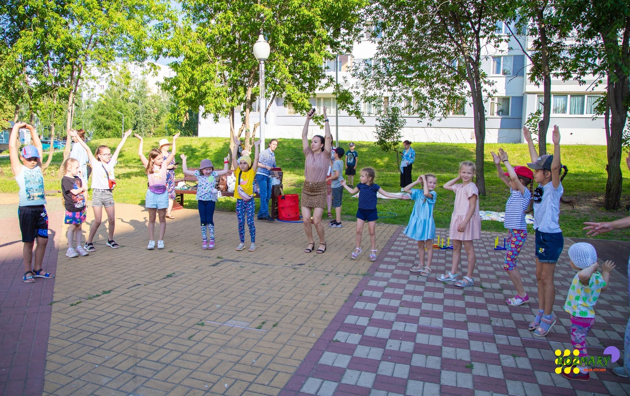 В Челнах продолжают работу досуговые и спортивные площадки / Набережные  Челны