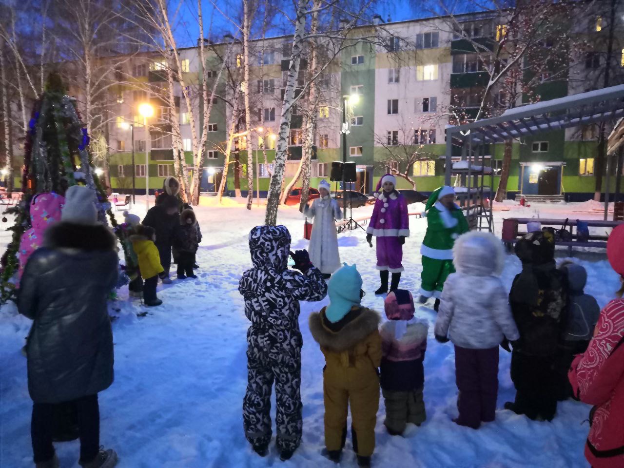 Новогодние мероприятия прошли для жителей округа «Гренада» / Набережные  Челны